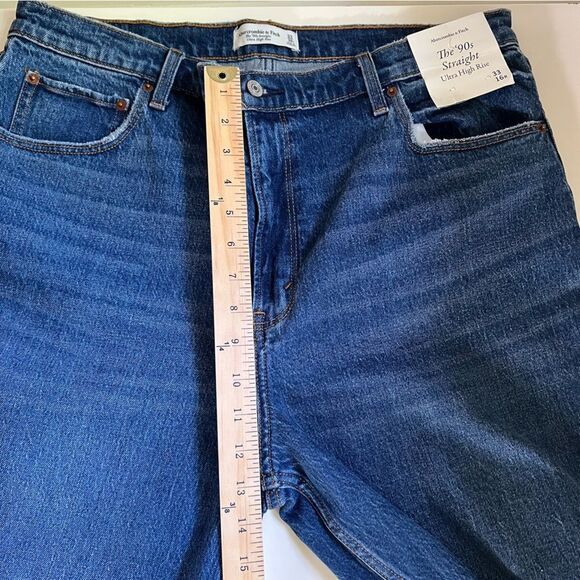 Abercrombie NWT 90s Straight Ultra High Rise Wash Size 33 Classic Denim - Picture 10 of 11